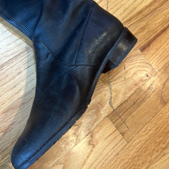 Thigh high beautiful Stuart weitzman black leather boots - Picture 4 of 13